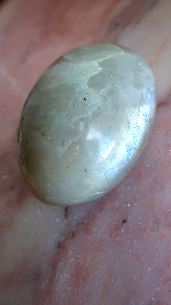 Large Garnierte (Green Moonstone)