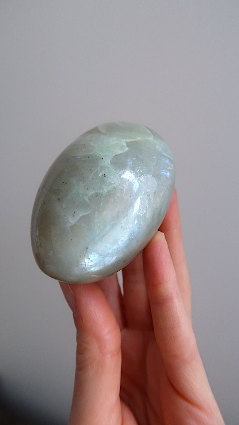 Large Garnierte (Green Moonstone)