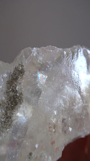 Large Optical Calcite With Rainbows