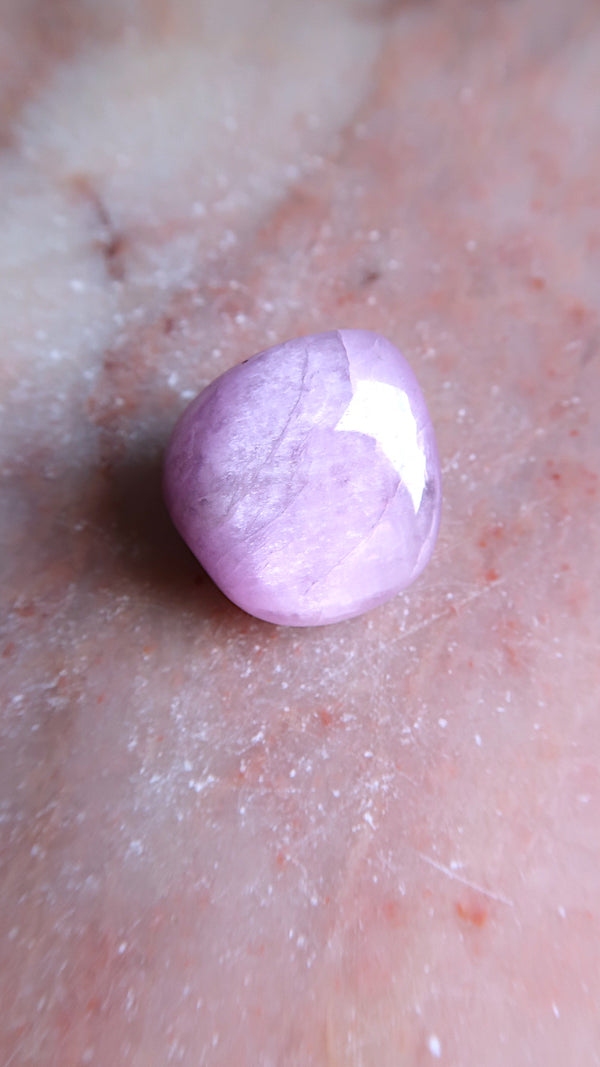 Shimmering Pink Kunzite