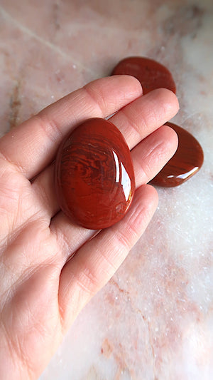 Red Jasper Palm Stone