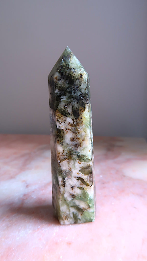 Green & Gold Mica Point