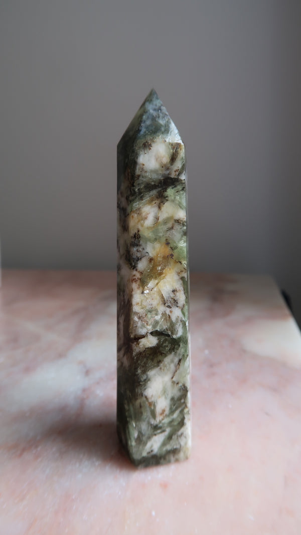 Green & Gold Mica Point