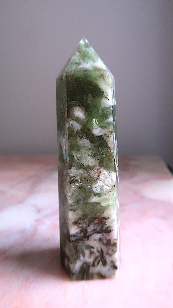 Green & Gold Mica Point