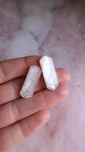Stilbite Blades
