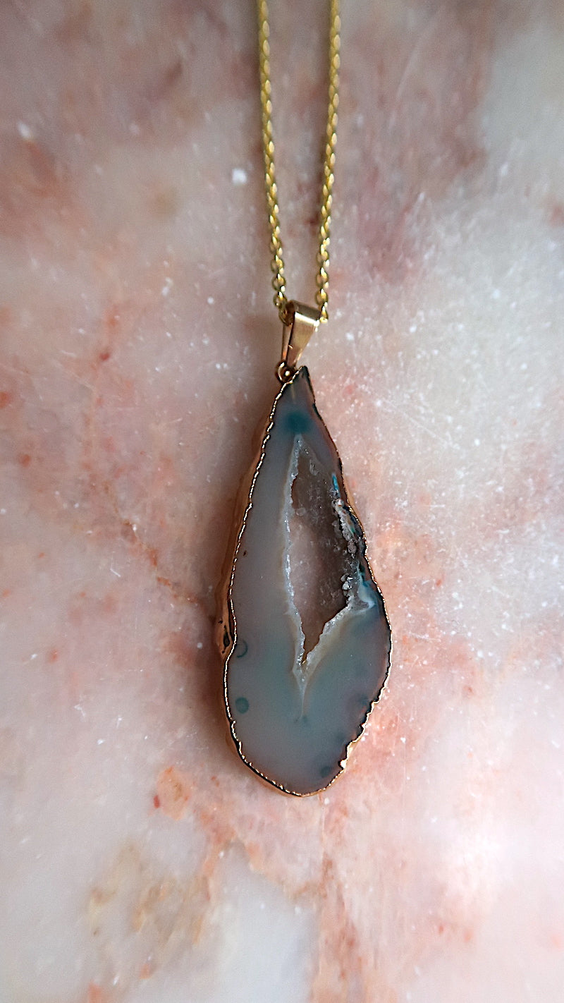 Raw Agate Necklace