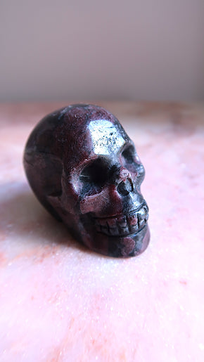 Garnet Skull