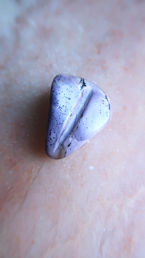 Premium Tiffany Stone (AAA Grade)