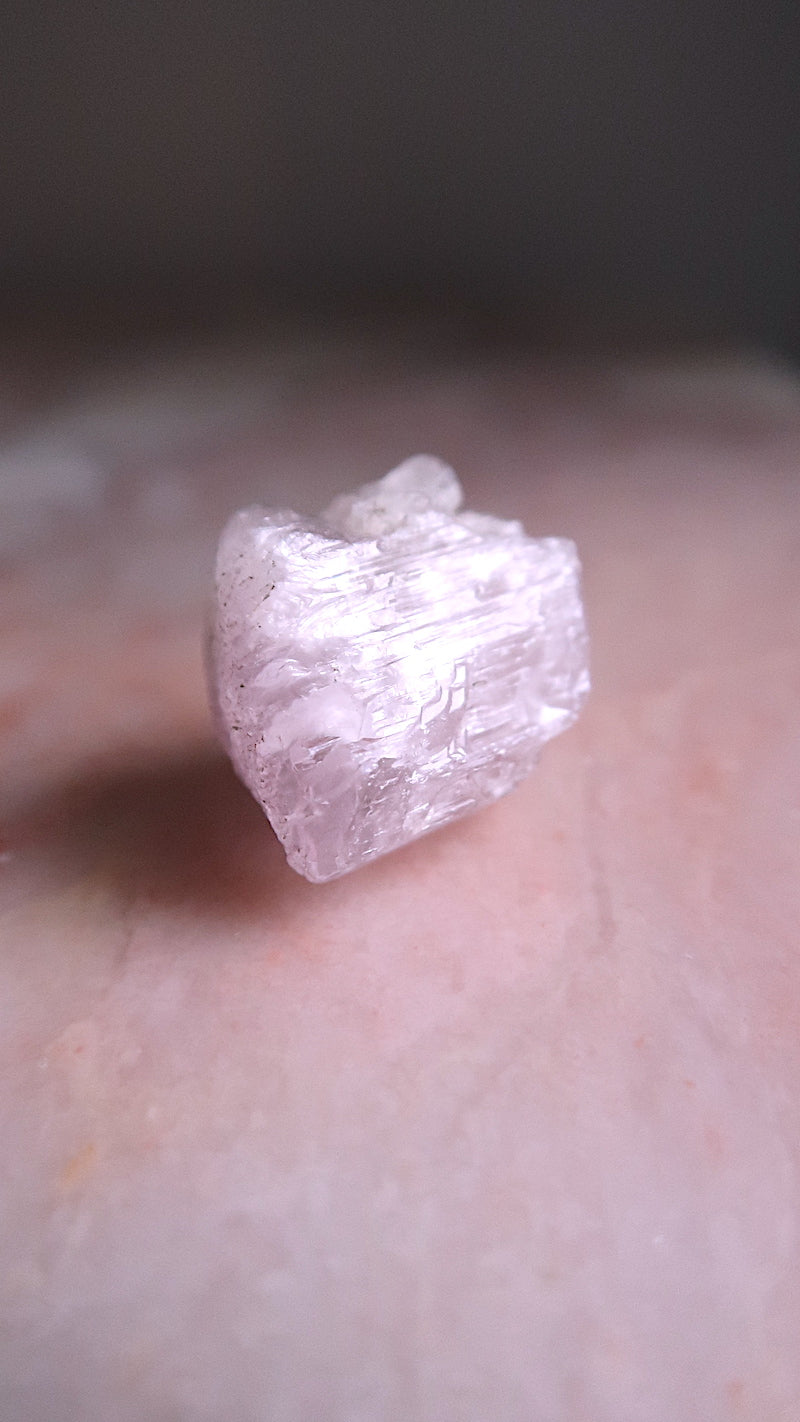 Raw Pink Kunzite