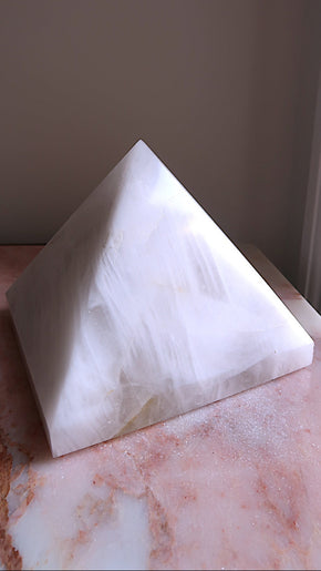 Extra Large Quartz Pyramid