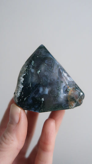 Large Moss Agate Point