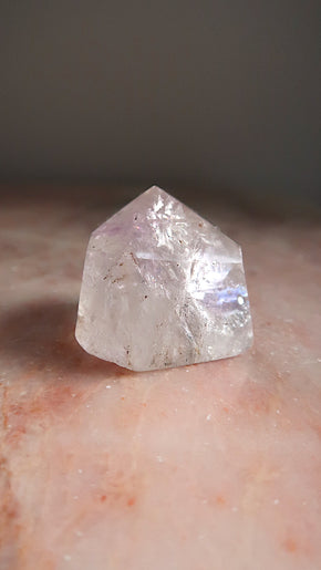 Light Amethyst Point