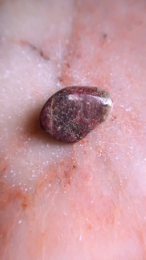 Grossuler Garnet Tumble