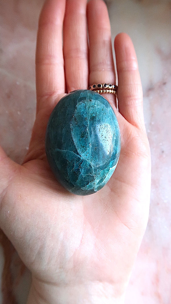 Premium Apatite Pebble