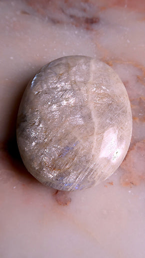 Moonstone Palm Stone