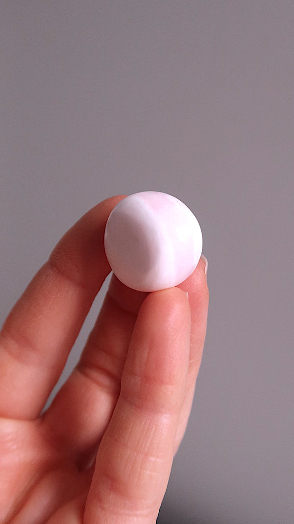 Large Peach Moonstone Point