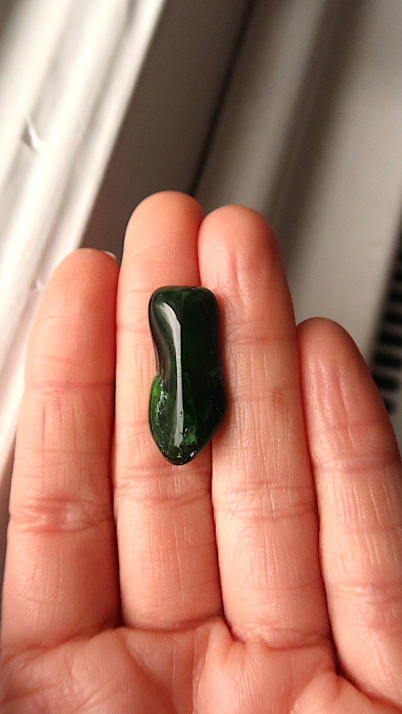 Premium Green Diopside tumble