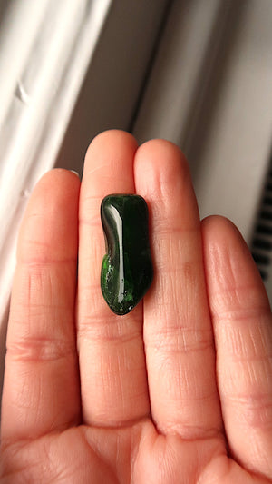 Premium Green Diopside tumble