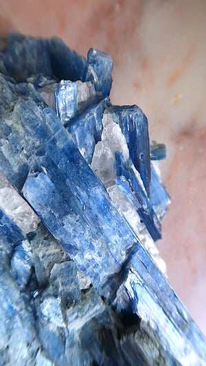 Extra Large Premium Kyanite