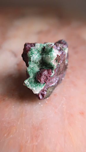 Premium Prehnite, Dioptase Hematite