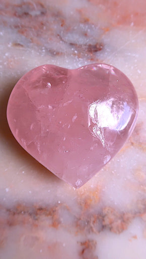 Rose Quartz Heart (rainbows)