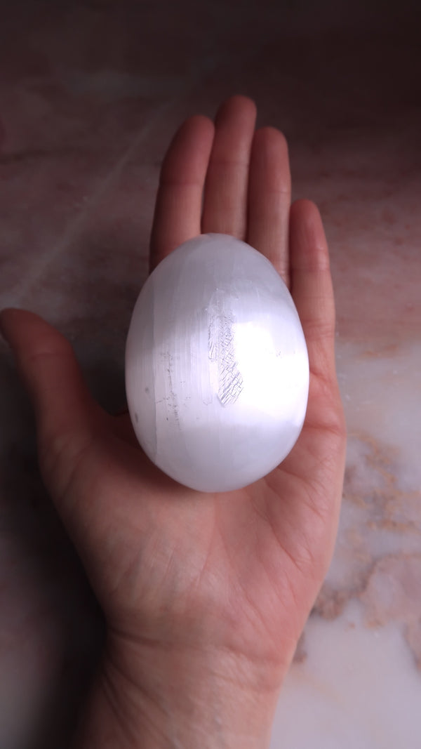Large Selenite Egg