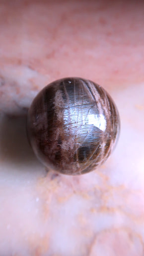 Premium Golden Pink Moonstone (gold rainbow)