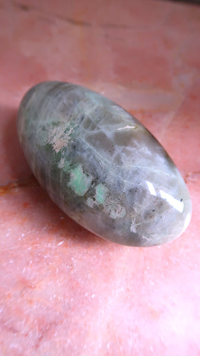 Garnierite Palm Stone
