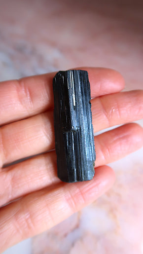 Raw Black Epidote