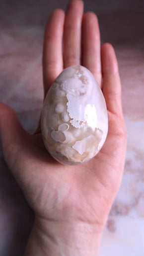 Large White flower Agate Egg