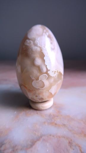 Large White flower Agate Egg