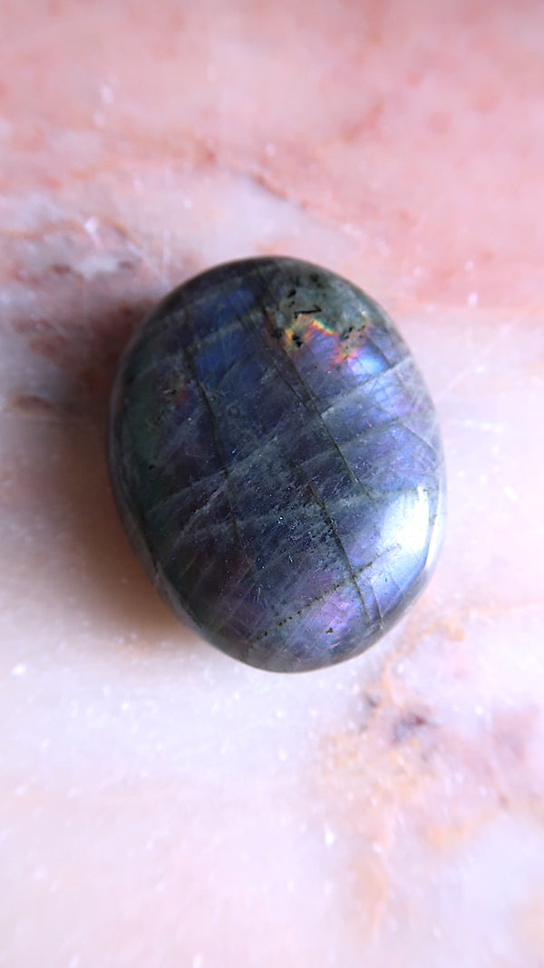 Labradorite Pebble