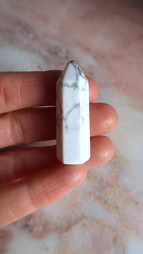 Small Howlite Point
