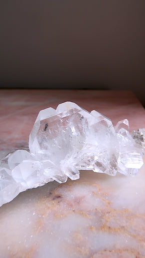 Extra Large Faden Quartz