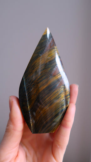 Large Blue & Gold Tigers Eye Point