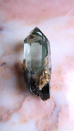 Stunning Phantom Garden Quartz Point