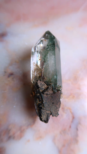 Stunning Phantom Garden Quartz Point