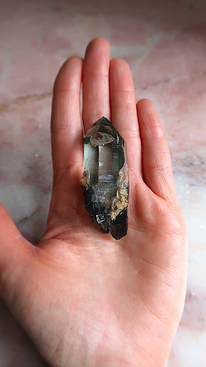Stunning Phantom Garden Quartz Point