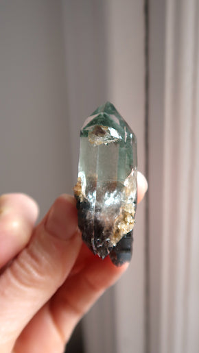 Stunning Phantom Garden Quartz Point