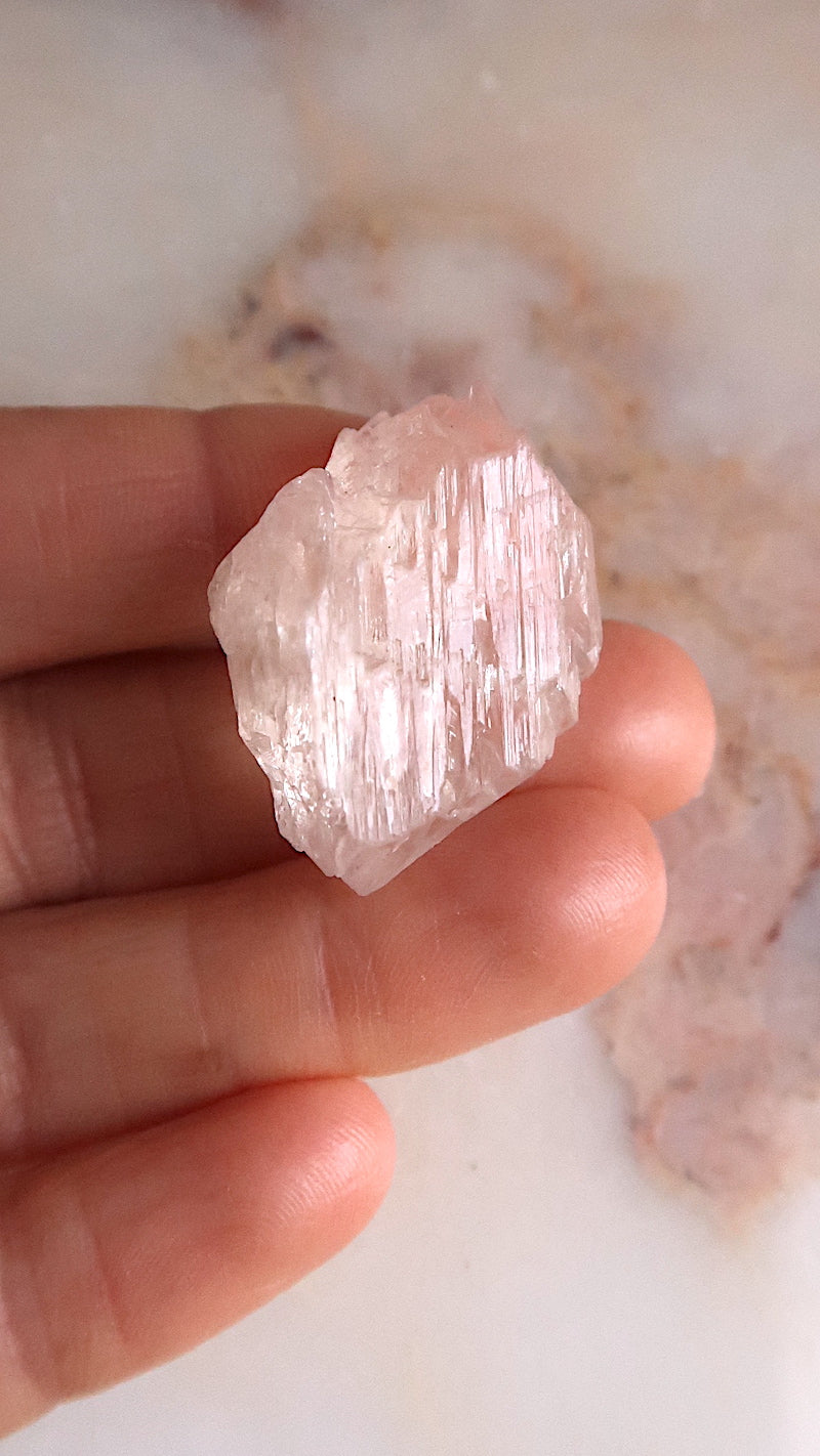 Raw Pink Kunzite