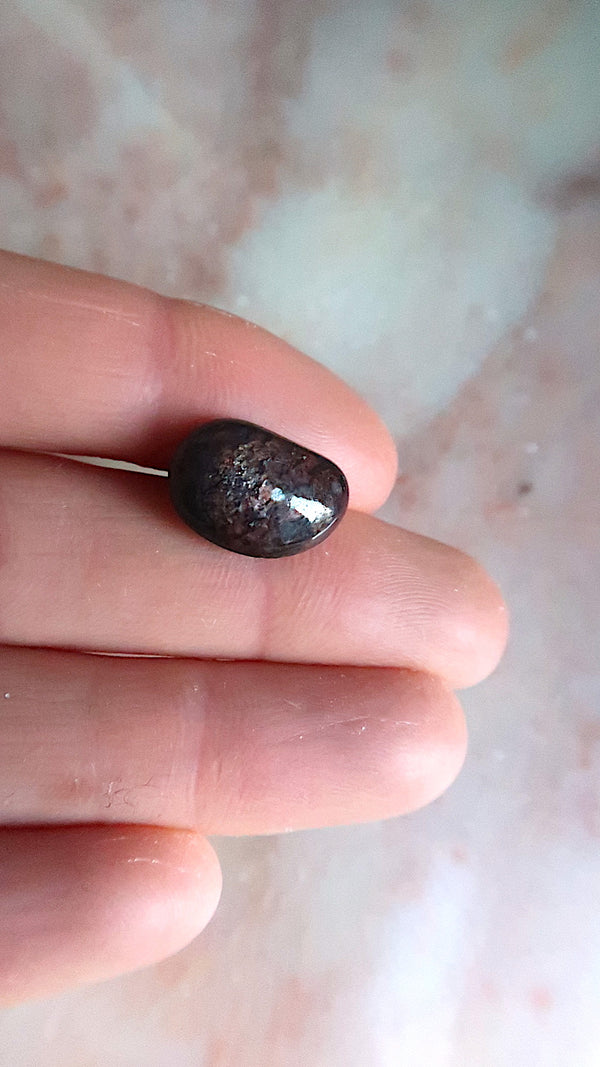 Extra Small Sapphire Tumble