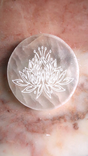 Selenite Plate (Lotus)