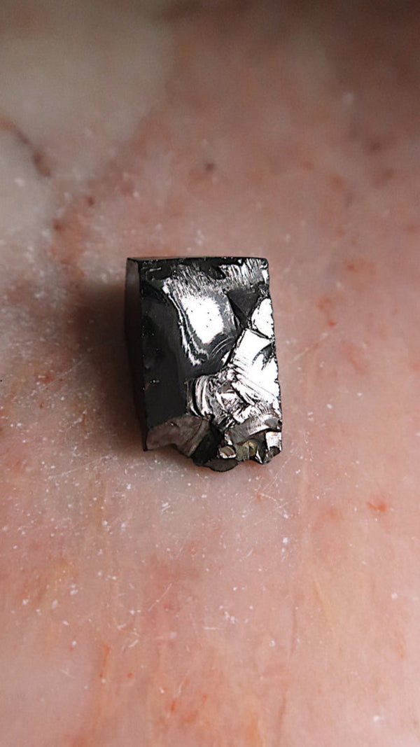 Premium Raw Shungite