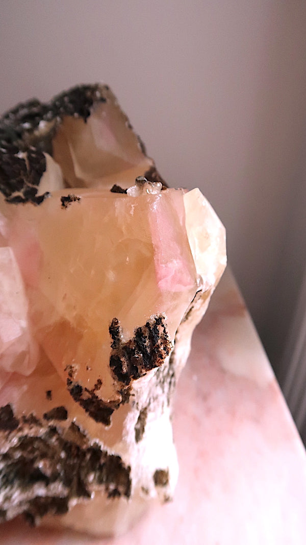 Special: XL Honey & Pink Calcite
