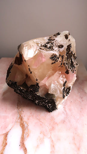 Special: XL Honey & Pink Calcite