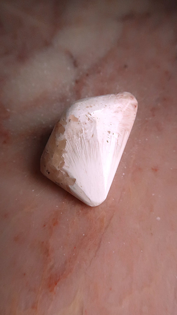 Scolecite Tumble