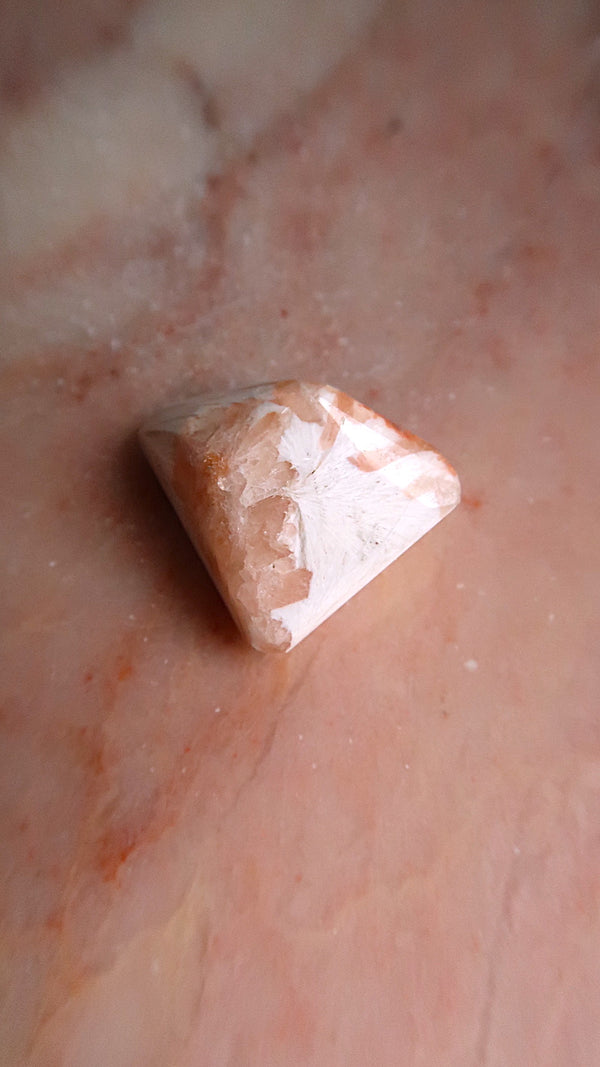 Scolecite Palm Stone