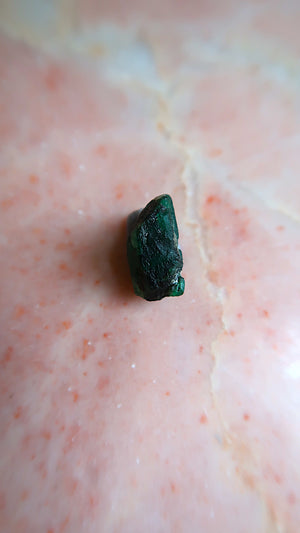 Small Premium Raw Emerald