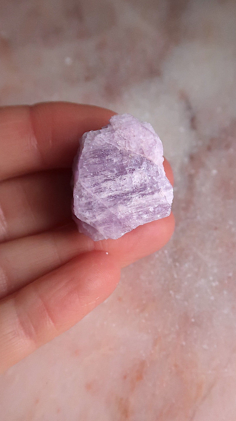 Raw Pink Kunzite