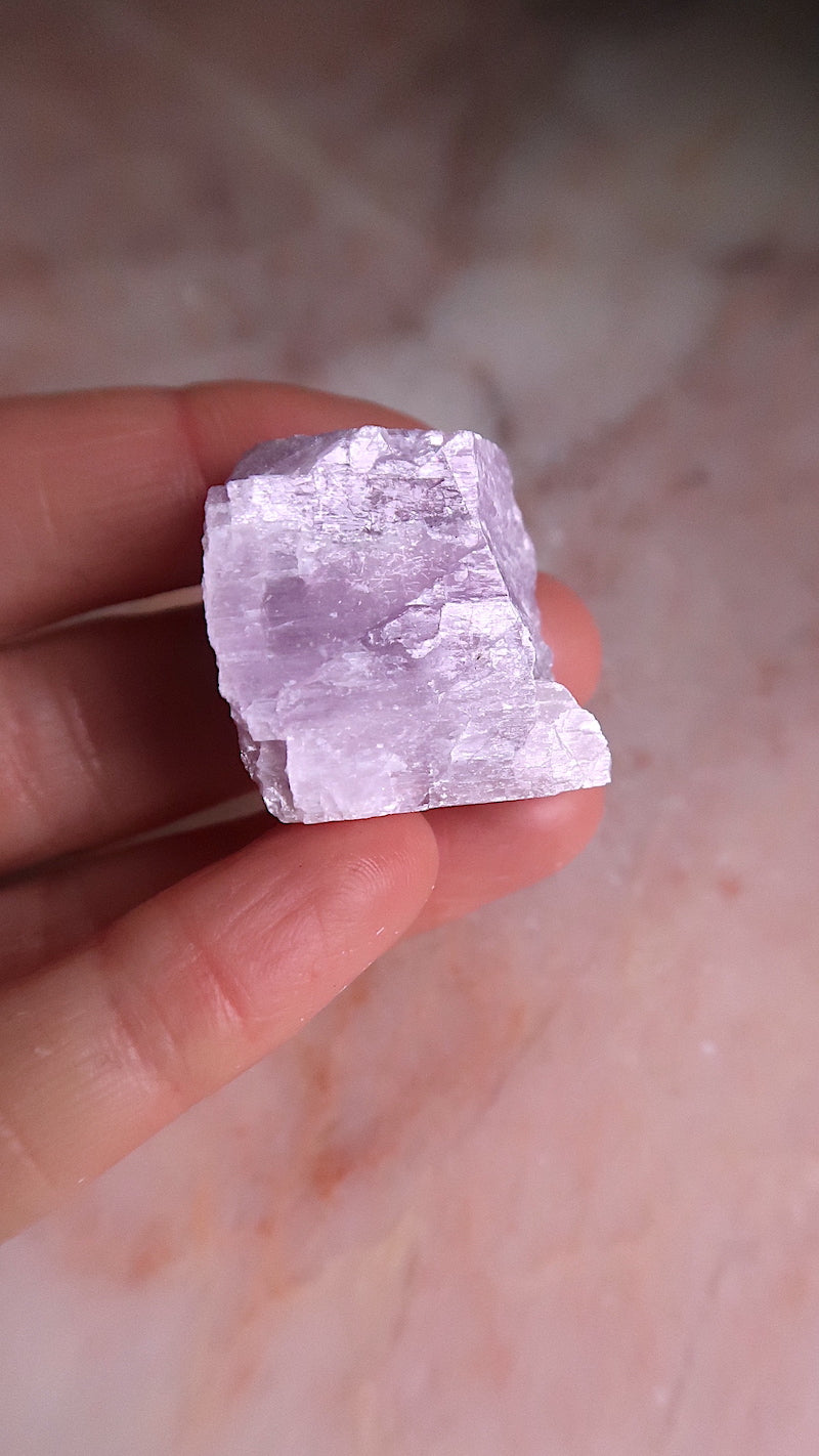 Raw Pink Kunzite